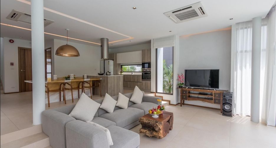 For rent 3 bedrooms villa in Mueang Phuket, Phuket