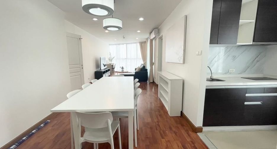 For rent 2 bedrooms condo in Bang Kapi, Bangkok