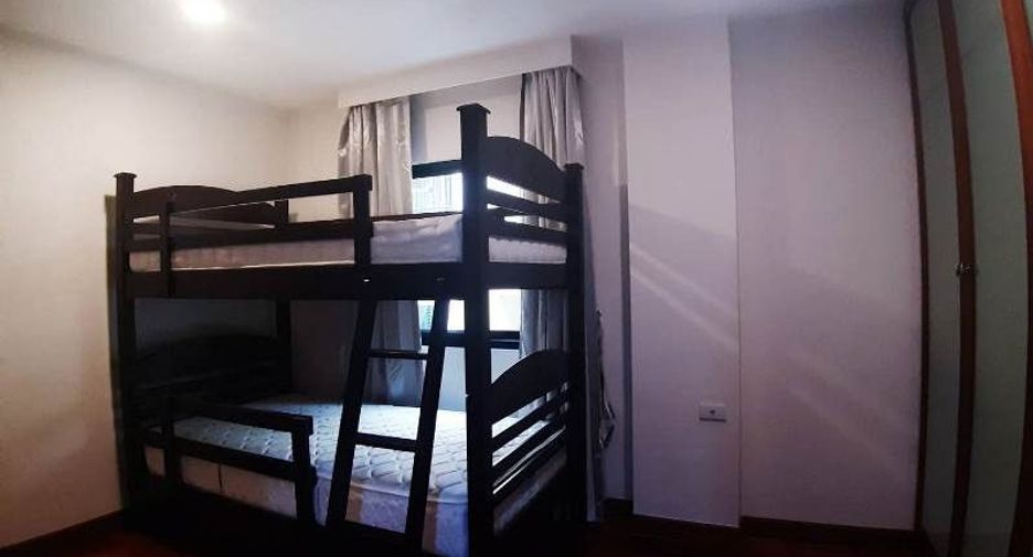 For rent 3 bedrooms house in Khlong Toei, Bangkok