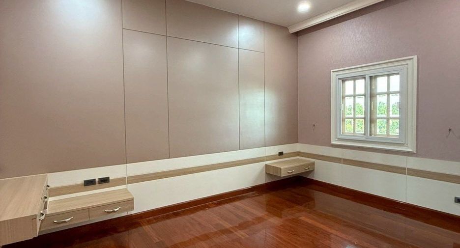 Haus zum Kauf und zur Miete mit 4 Zimmer in Lak Si, Bangkok
