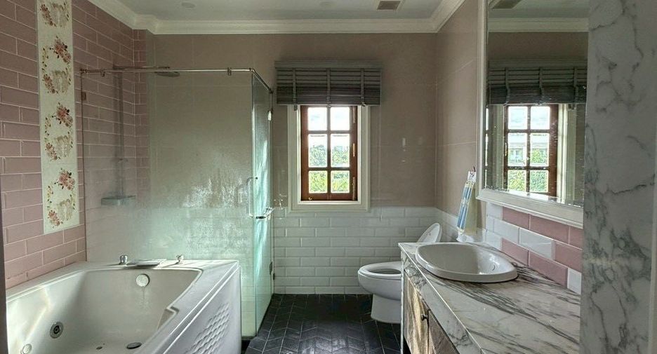 Haus zum Kauf und zur Miete mit 4 Zimmer in Lak Si, Bangkok