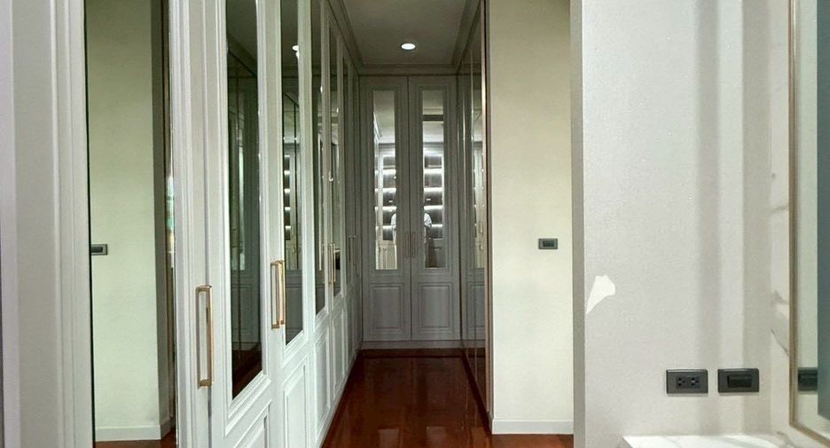 Haus zum Kauf und zur Miete mit 4 Zimmer in Lak Si, Bangkok