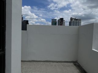 Condo en venta de 4 habitaciones en Pathum Wan, Bangkok