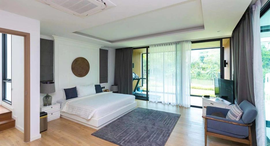 For sale 4 bedrooms villa in Mueang Phuket, Phuket