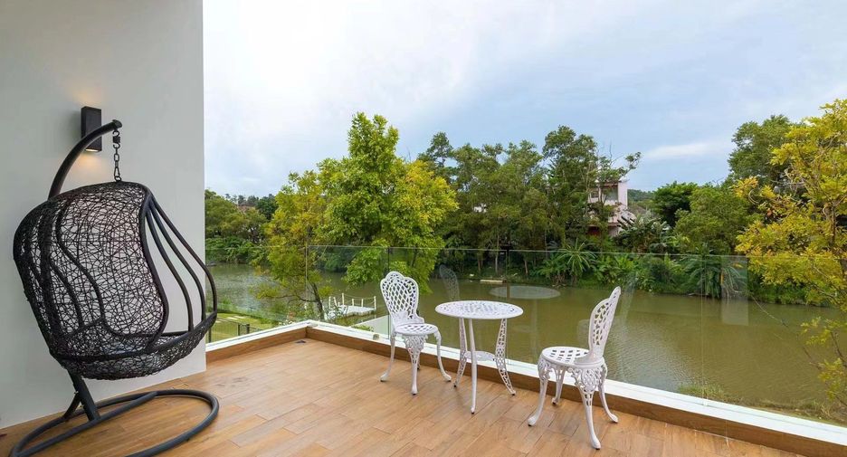 For sale 4 bedrooms villa in Mueang Phuket, Phuket