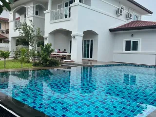 出售 4 卧室 别墅 在 Bang Lamung, Chon Buri