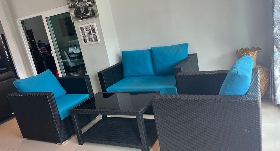 For sale 4 ベッドルーム villa in Bang Lamung, Chonburi