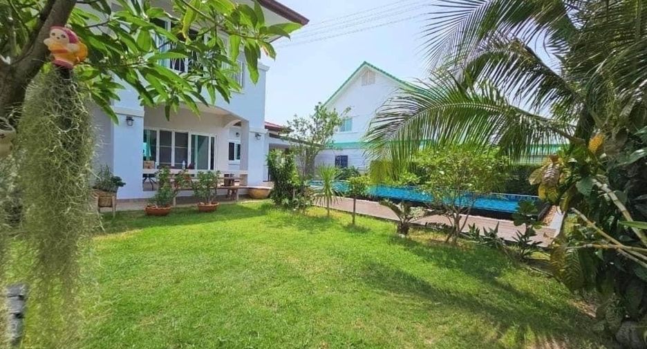 For sale 4 ベッドルーム villa in Bang Lamung, Chonburi