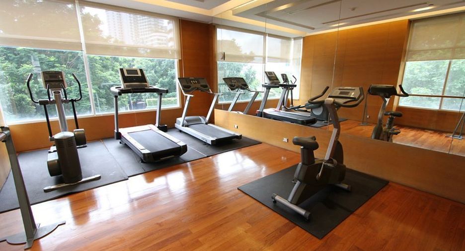 Condo en alquiler de 4 habitaciones en Watthana, Bangkok