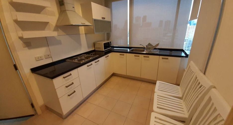 Condo en alquiler de 4 habitaciones en Watthana, Bangkok