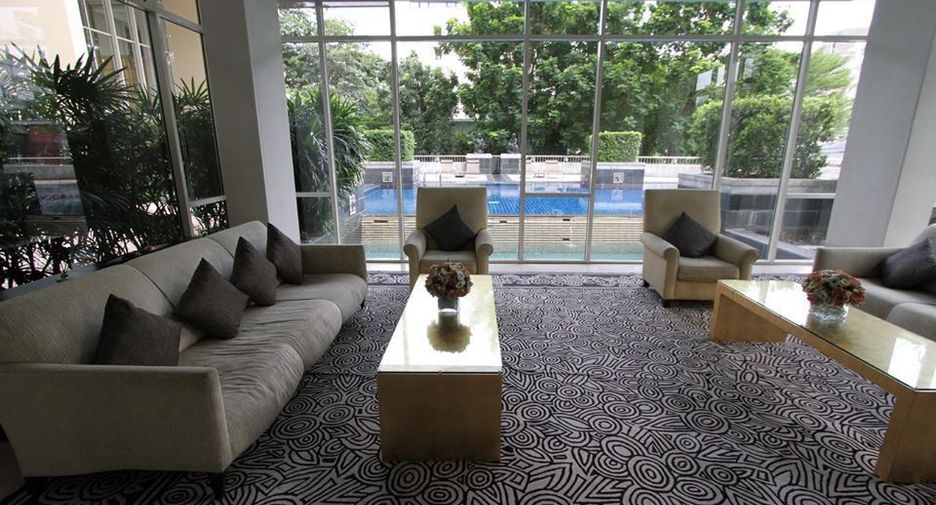 Condo en alquiler de 4 habitaciones en Watthana, Bangkok