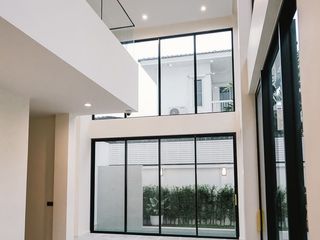 For sale 3 ベッドルーム house in Phra Khanong, Bangkok