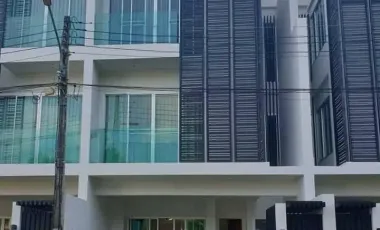 ให้เช่า 4 ห้องนอน ทาวน์เฮ้าส์ ใน เมืองภูเก็ต, ภูเก็ต