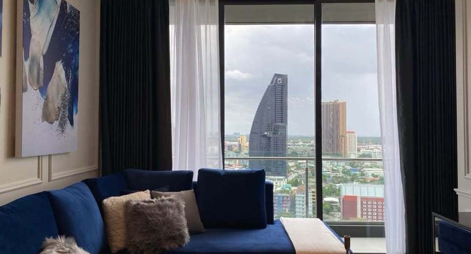 For rent 2 bedrooms condo in Khlong Toei, Bangkok