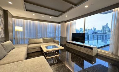 Wohnung zur Miete mit 3 Zimmer in Khlong Toei, Bangkok