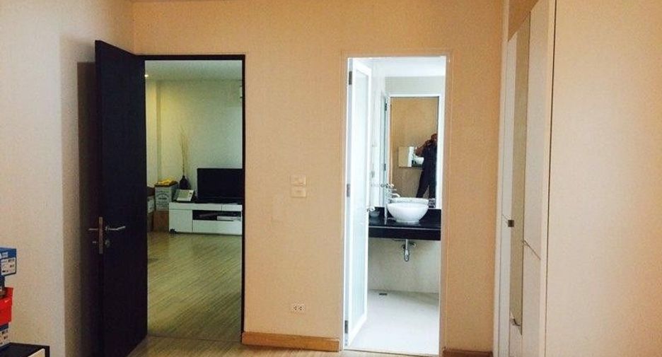 For sale and for rent 2 bedrooms condo in Wang Thonglang, Bangkok