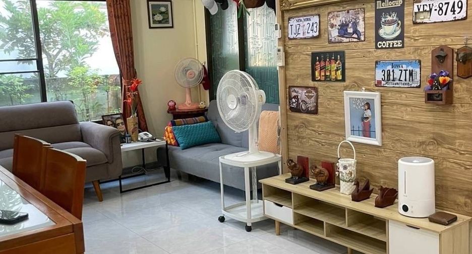 À vendre 3 chambres maison à Si Racha, Chonburi