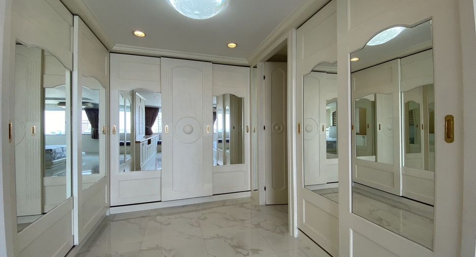 For rent 1 Beds condo in Khlong Toei, Bangkok