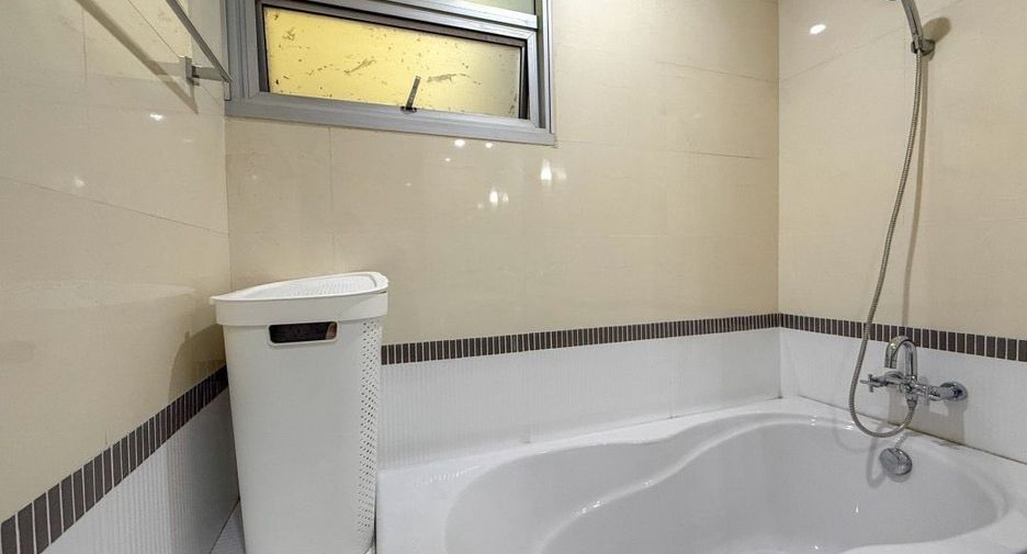 Продажа и аренда 2 спальни кондо в Ратчатхещи, Бангкок