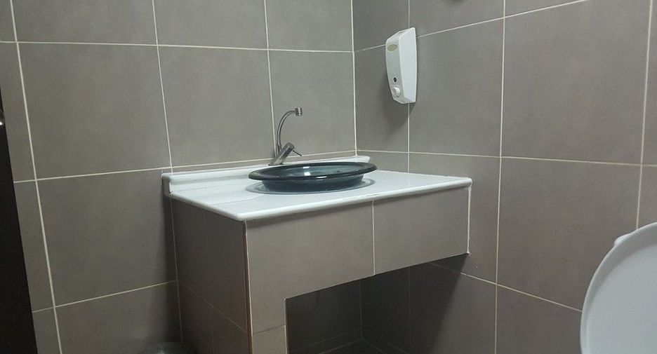 出租 7 卧室 独立屋 在 Watthana, 曼谷