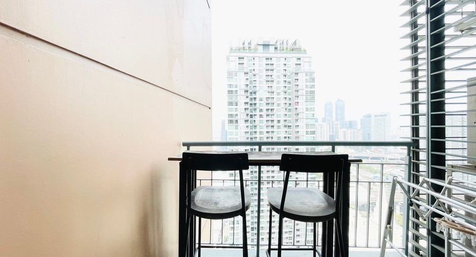 Wohnung zur Miete mit 2 Zimmer in Watthana, Bangkok