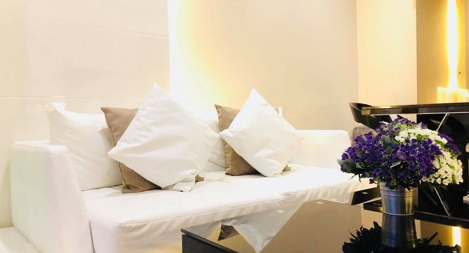 Condo en alquiler de estudio en Huai Khwang, Bangkok