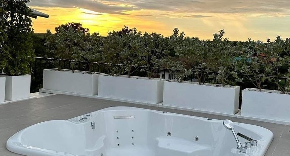 For sale 6 bedrooms hotel in Bang Bon, Bangkok