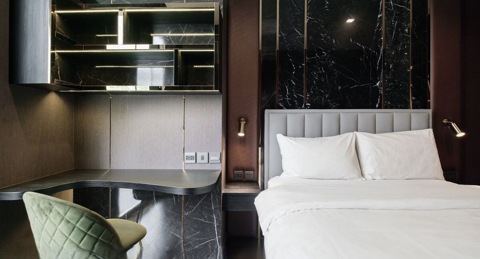 For sale 2 bedrooms condo in Pathum Wan, Bangkok