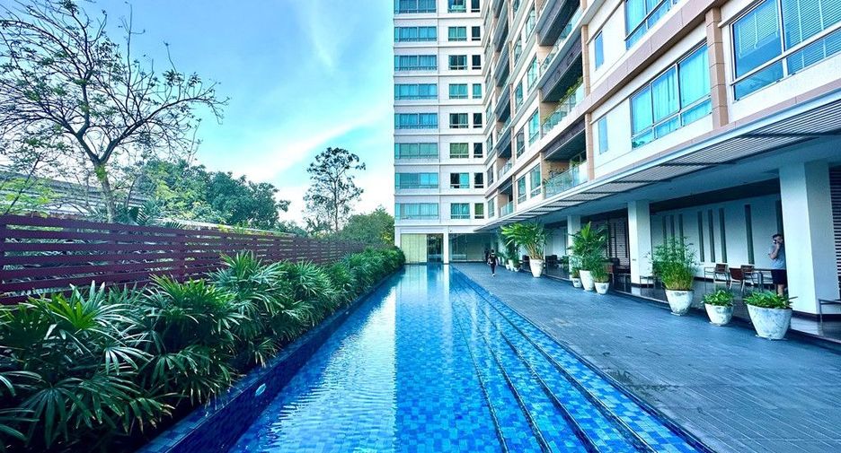 For sale 2 bedrooms condo in Yan Nawa, Bangkok