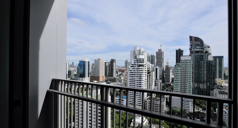 For sale 1 bed condo in Watthana, Bangkok