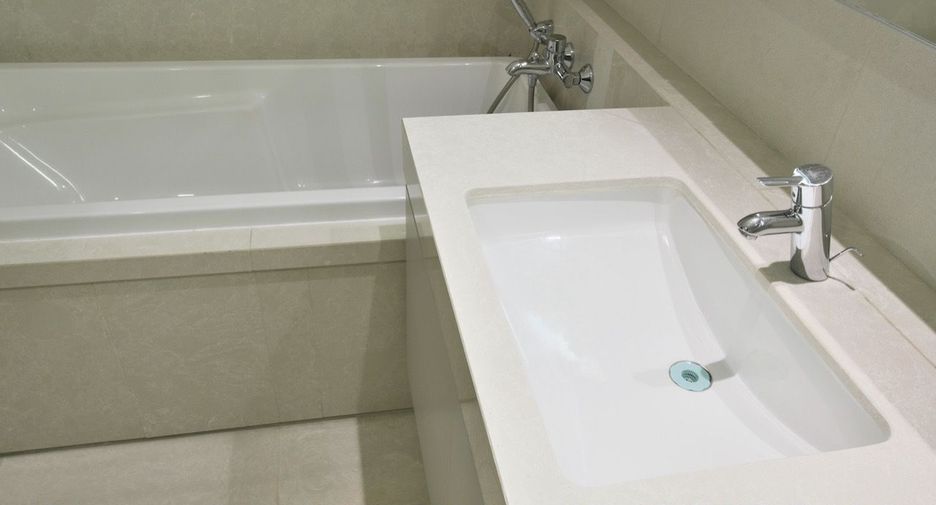 For sale 1 bed condo in Watthana, Bangkok