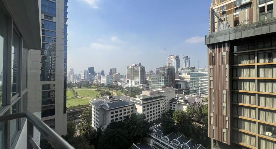 For rent studio condo in Pathum Wan, Bangkok