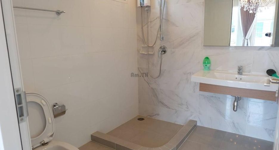 For sale 4 bedrooms house in Prawet, Bangkok
