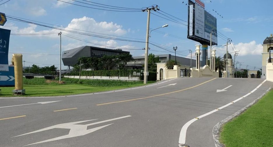 For sale 4 bedrooms house in Prawet, Bangkok