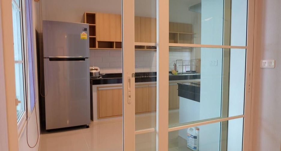 For sale 4 bedrooms house in Prawet, Bangkok