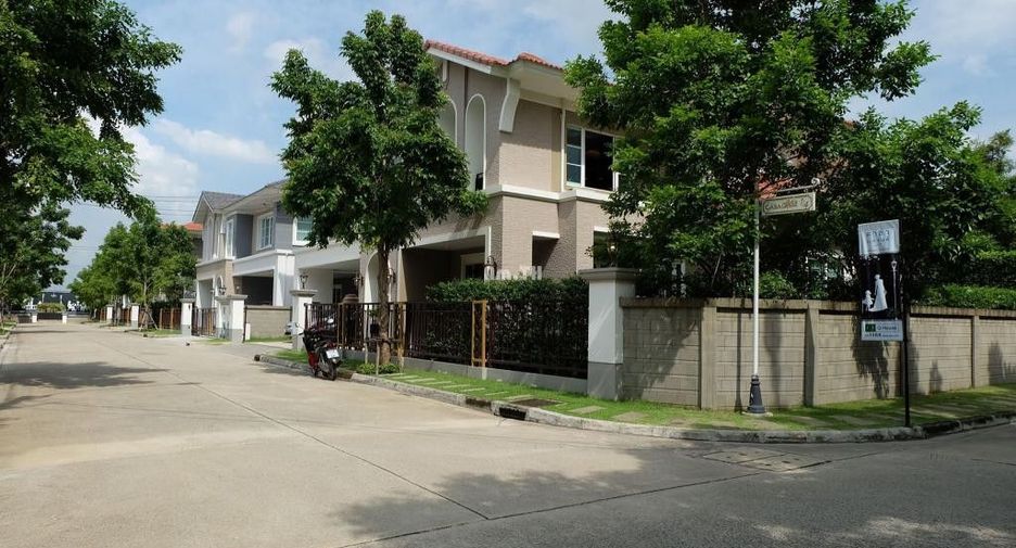For sale 4 bedrooms house in Prawet, Bangkok