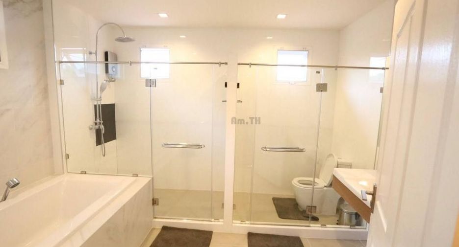 For sale 4 bedrooms house in Prawet, Bangkok