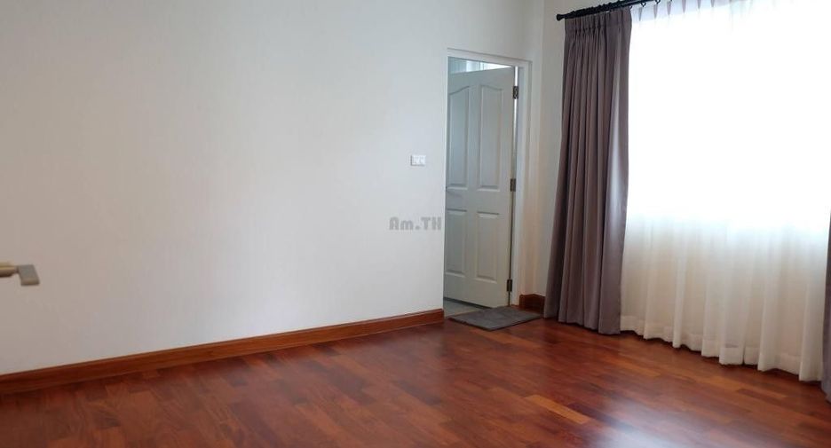 For sale 4 bedrooms house in Prawet, Bangkok
