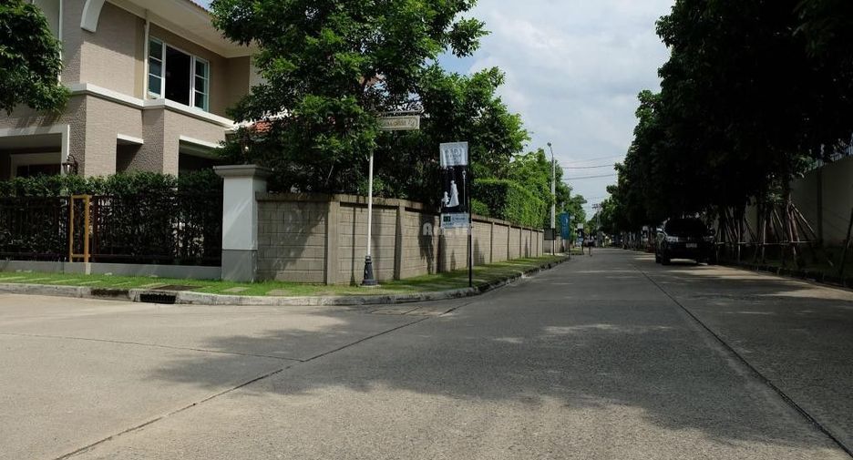 For sale 4 bedrooms house in Prawet, Bangkok