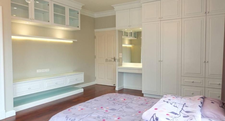 For sale 4 bedrooms house in Prawet, Bangkok