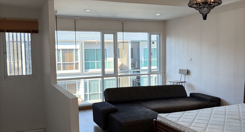 For sale and for rent 3 bedrooms townhouse in Bueng Kum, Bangkok
