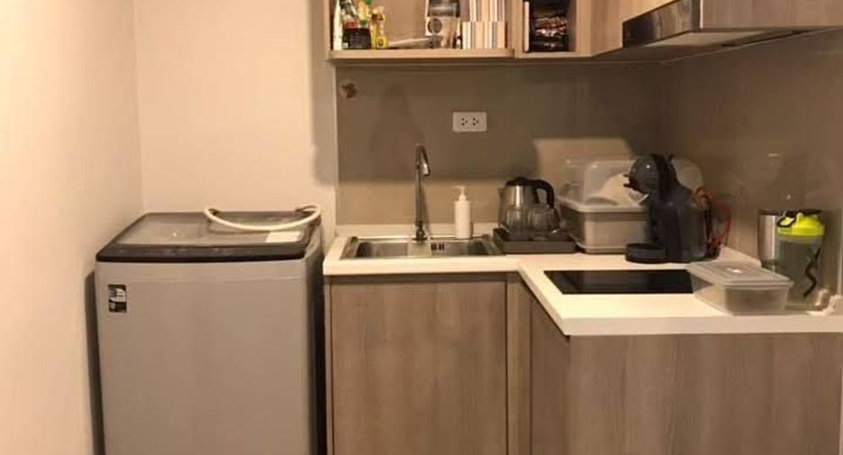 Condo en alquiler de 2 habitaciones en Wang Thonglang, Bangkok