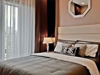 For rent 2 bedrooms condo in Phaya Thai, Bangkok