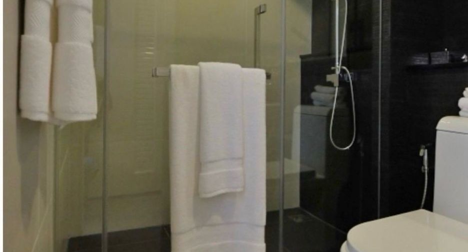 For rent 2 bedrooms condo in Phaya Thai, Bangkok