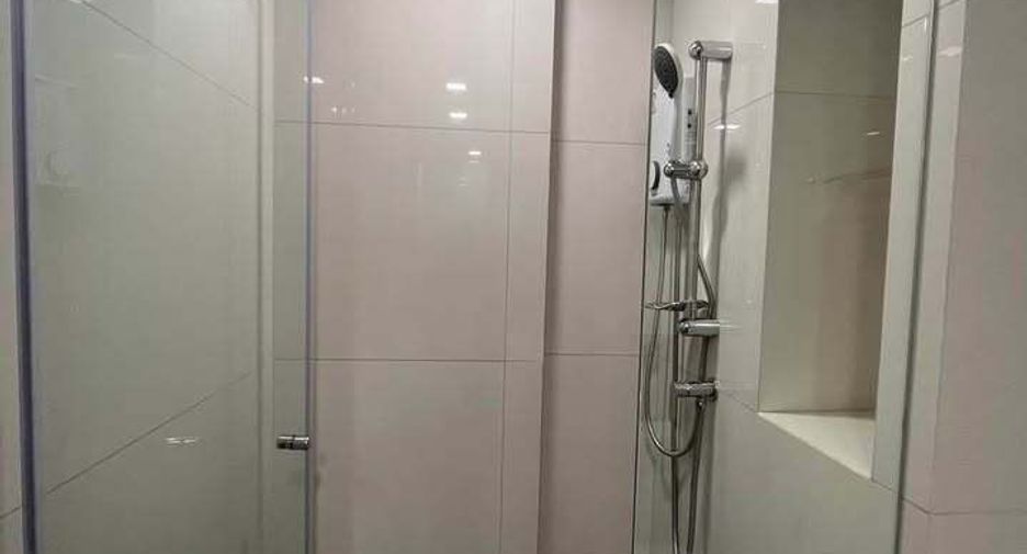 For rent 1 bed condo in Phra Khanong, Bangkok