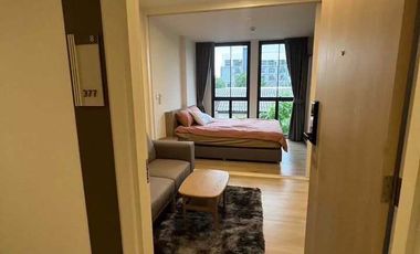 Condo en alquiler de 1 habitaciones en Phra Khanong, Bangkok