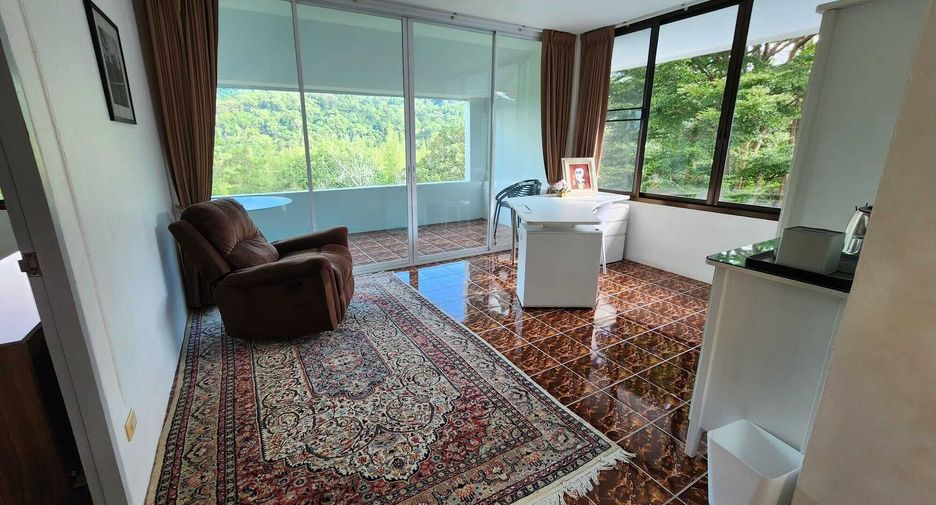 For sale and for rent 13 bedrooms hotel in Mueang Phuket, Phuket