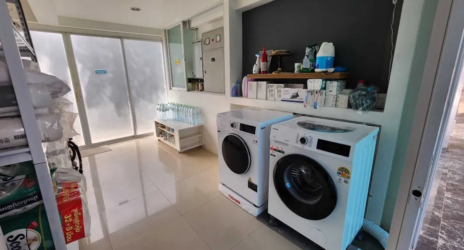 For sale and for rent 13 bedrooms hotel in Mueang Phuket, Phuket