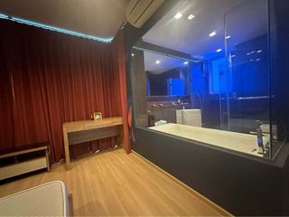 For sale 2 bedrooms condo in Phaya Thai, Bangkok