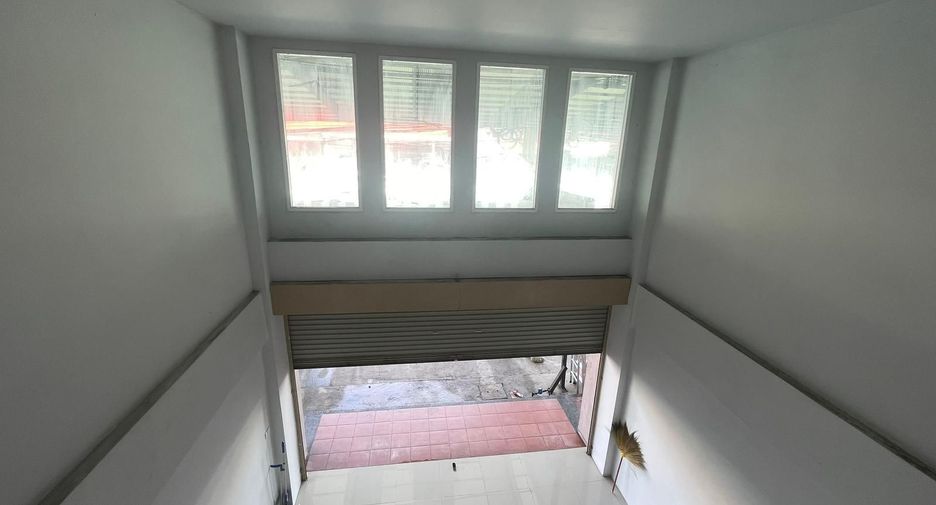 For sale and for rent 4 bedrooms retail Space in Mueang Phuket, Phuket